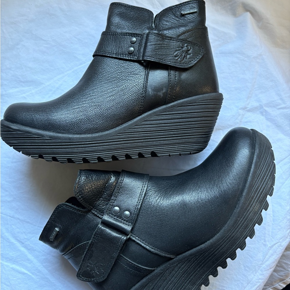 Fly London Black Leather Wedge Ankle Boots
